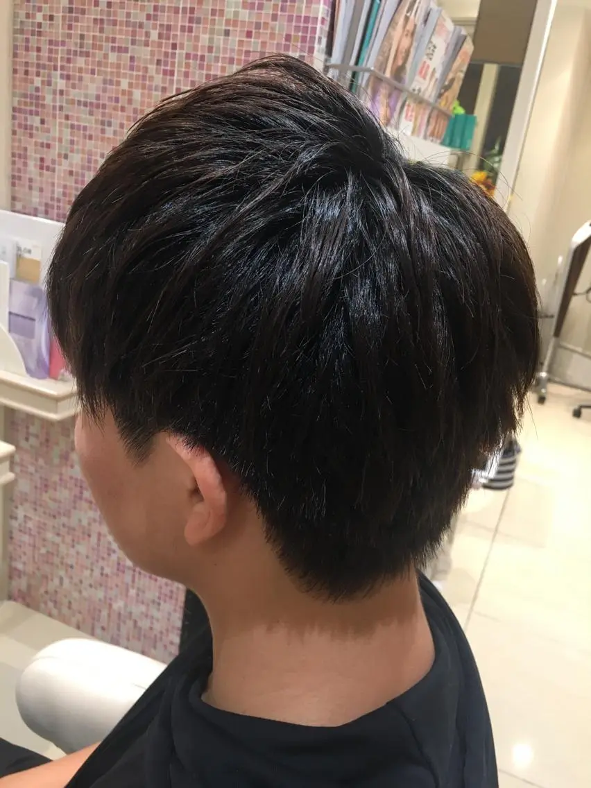 メンズ ツヤ髪🌈髪質改善 🌈ナカゴシのヘアスタイル
