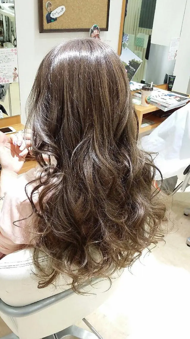ロング カラー アッシュ グラデーションカラー きむえり/髪質改善 /うねり広がり改善のヘアスタイル