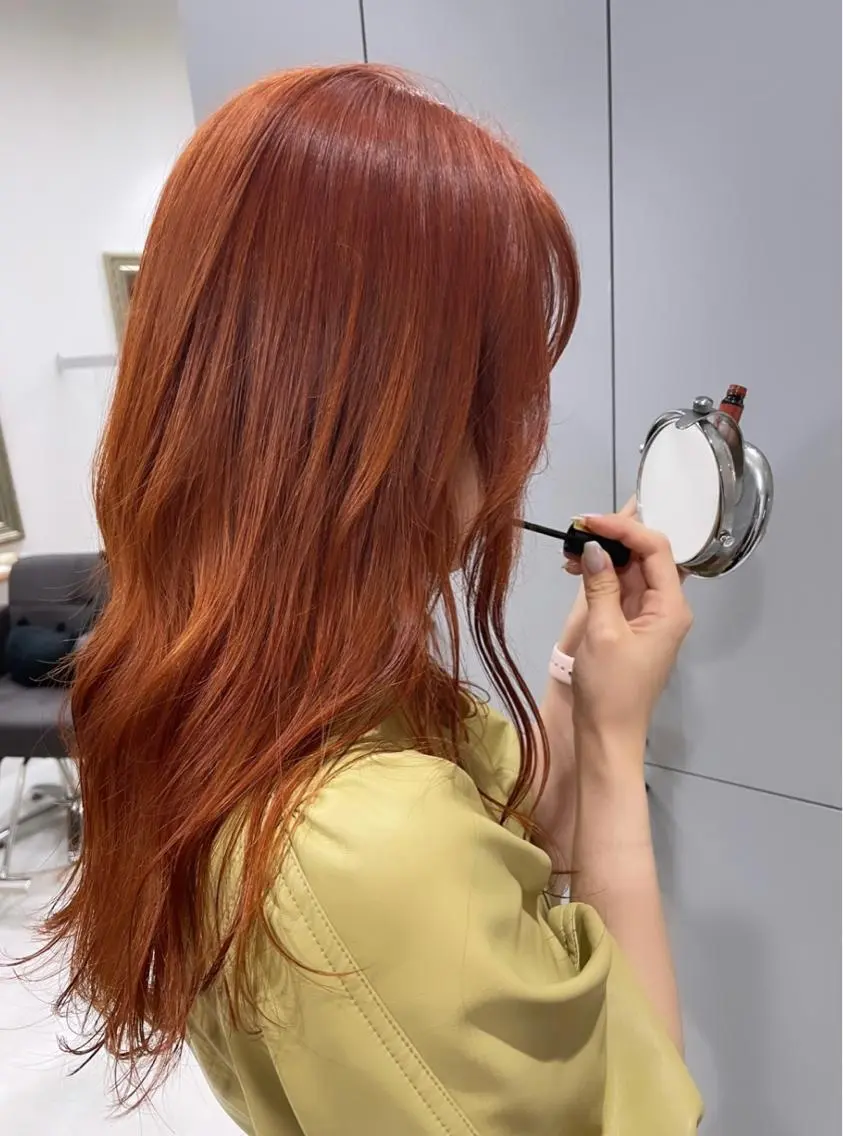 ロング カラー オレンジ カット ヘアカラー トリートメント 狩野 羅夢のヘアスタイル