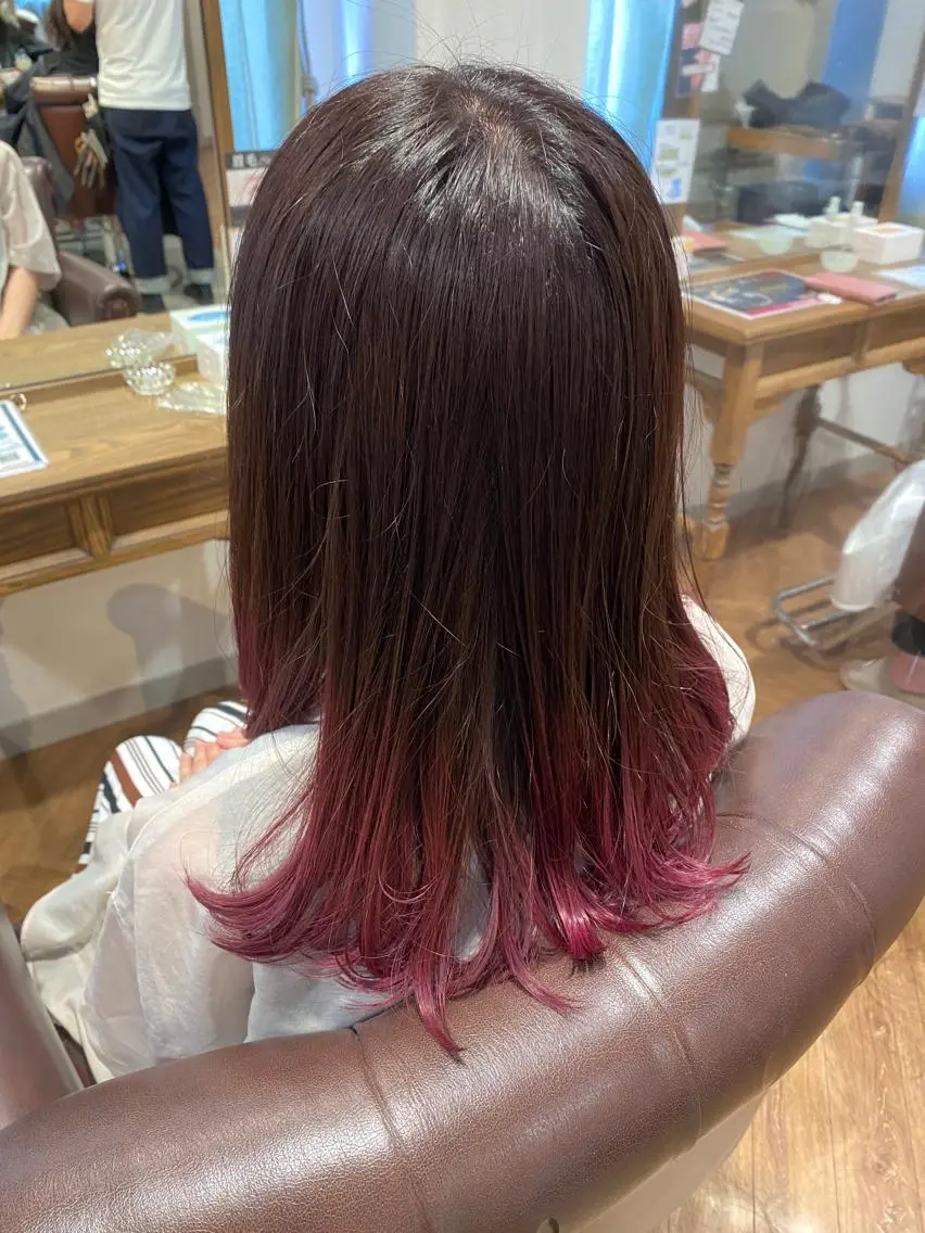 セミロング カラー ブリーチ イルミナカラー ラベンダーカラー ラベンダーピンク ピンクカラー 美髪・髪質改善 有田怜平のヘアスタイル