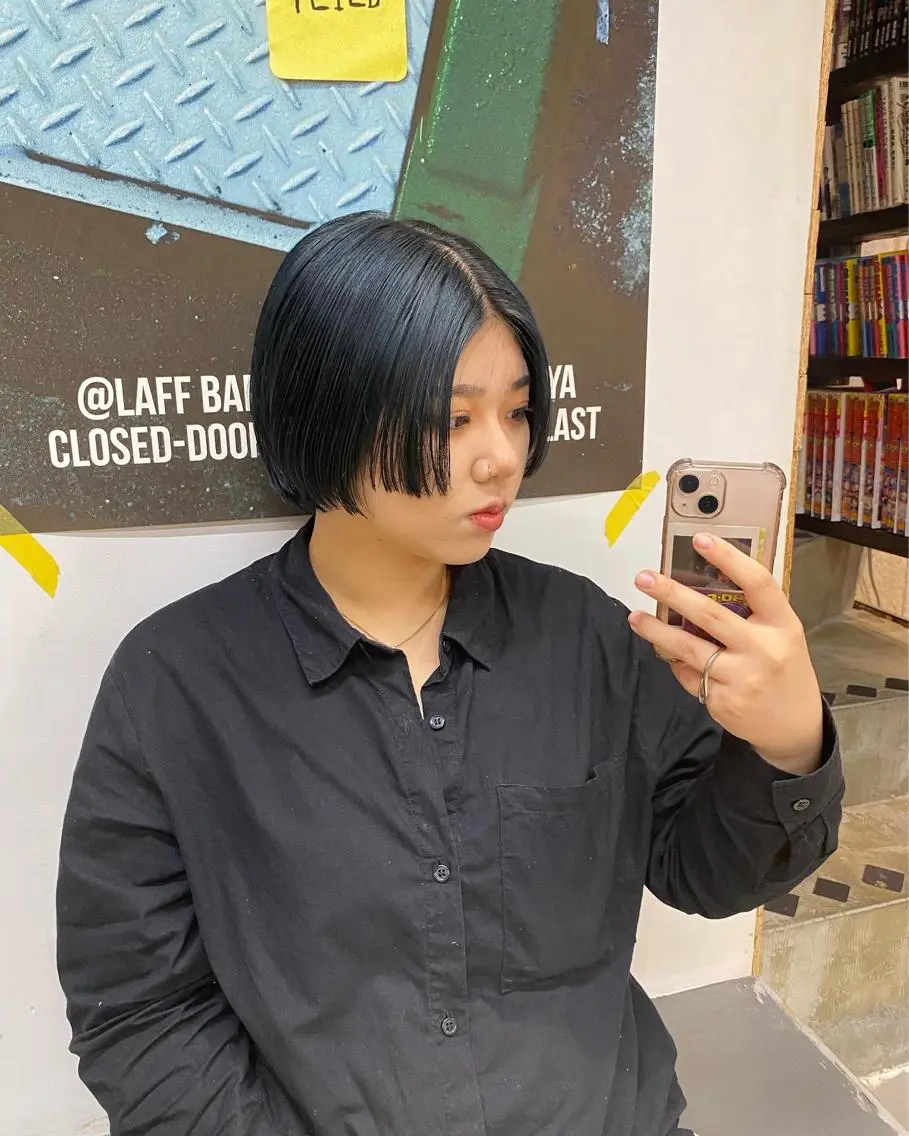 ショート カラー 黒髪 ボブ 姫カット マツダテ ホノカのヘアスタイル