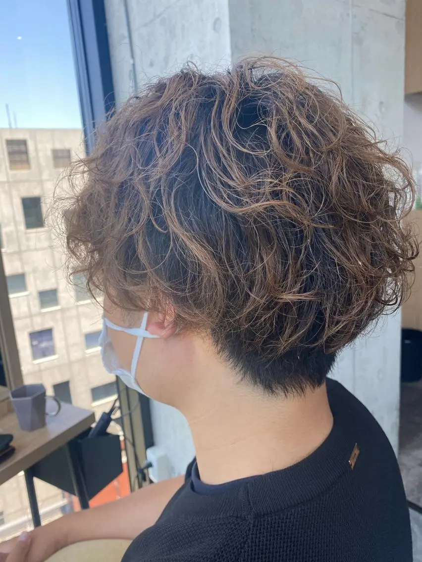 ミディアム メンズ カット パーマ トリートメント 似合う髪型見つけます AYAKAのヘアスタイル