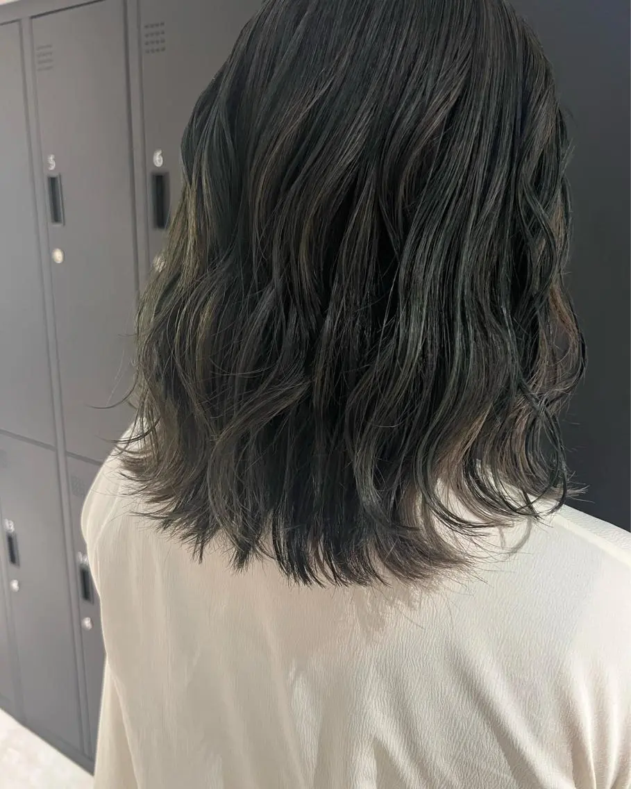 ミディアム カラー 暗髪カラー🫐 おくだりんかのヘアスタイル