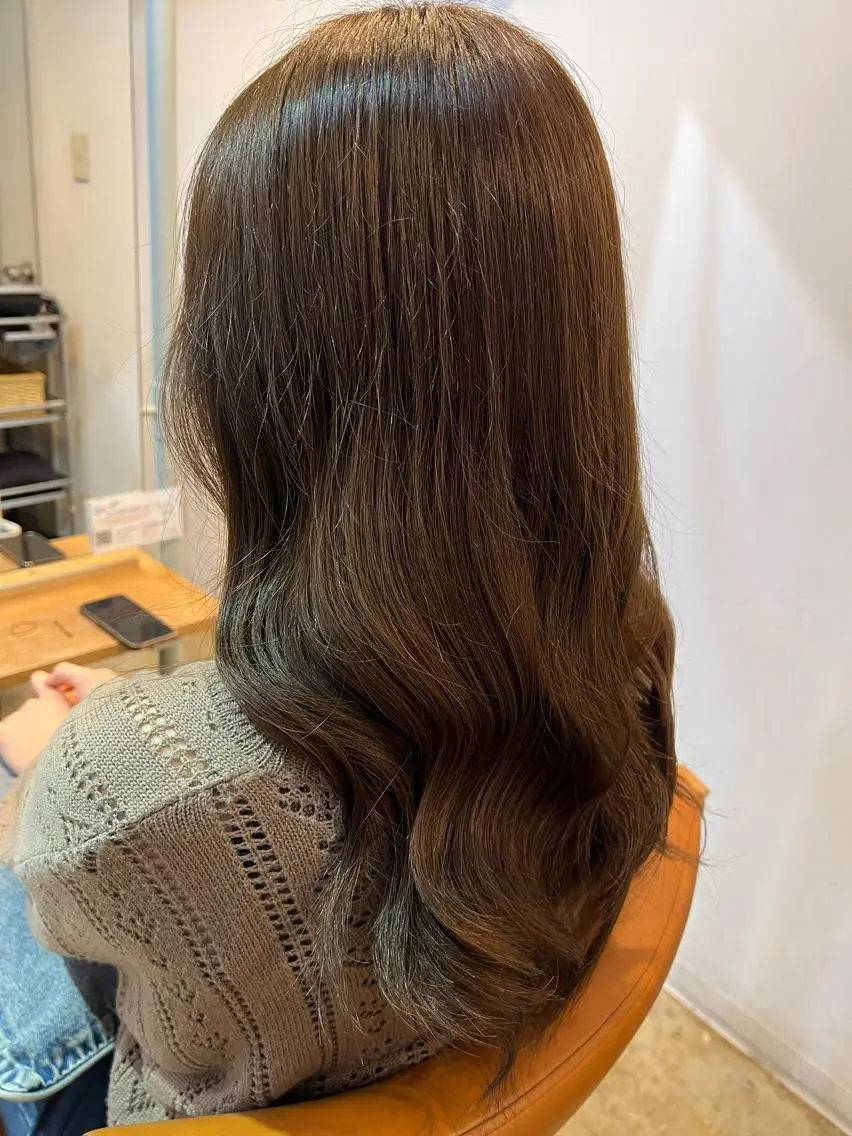 ロング ハイライト 髪質改善 カット ヘアカラー 縮毛矯正 newi hauoli札幌駅前のヘアスタイル