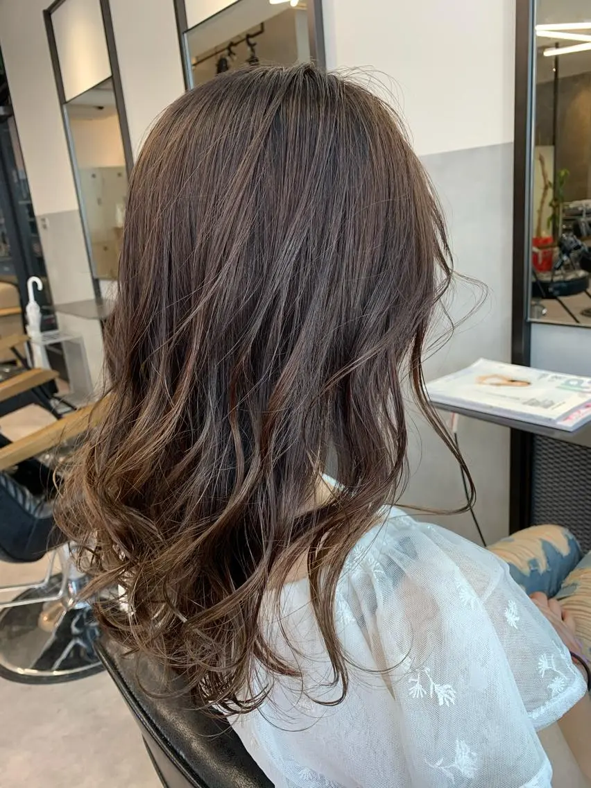 ミディアム カラー ベージュカラー 透明感カラー Arumeria ❄️富澤翼❄️のヘアスタイル