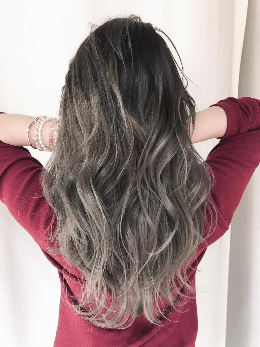 ロング カラー パーマ ヘアアレンジ アッシュ バレイヤージュ ベージュカラー ブリーチ ケアブリーチ バレイヤージュ 藤沢 髪質改善 竹内ケンゴのヘアスタイル