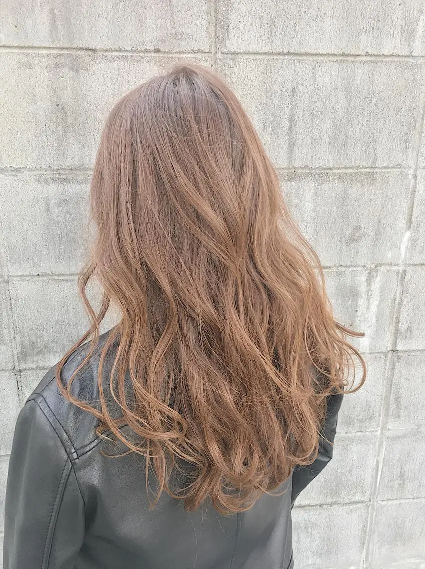ロング カラー ベージュカラー ミルクティーベージュ ノンダメージ髪質改善 カラー💎/KURAのヘアスタイル