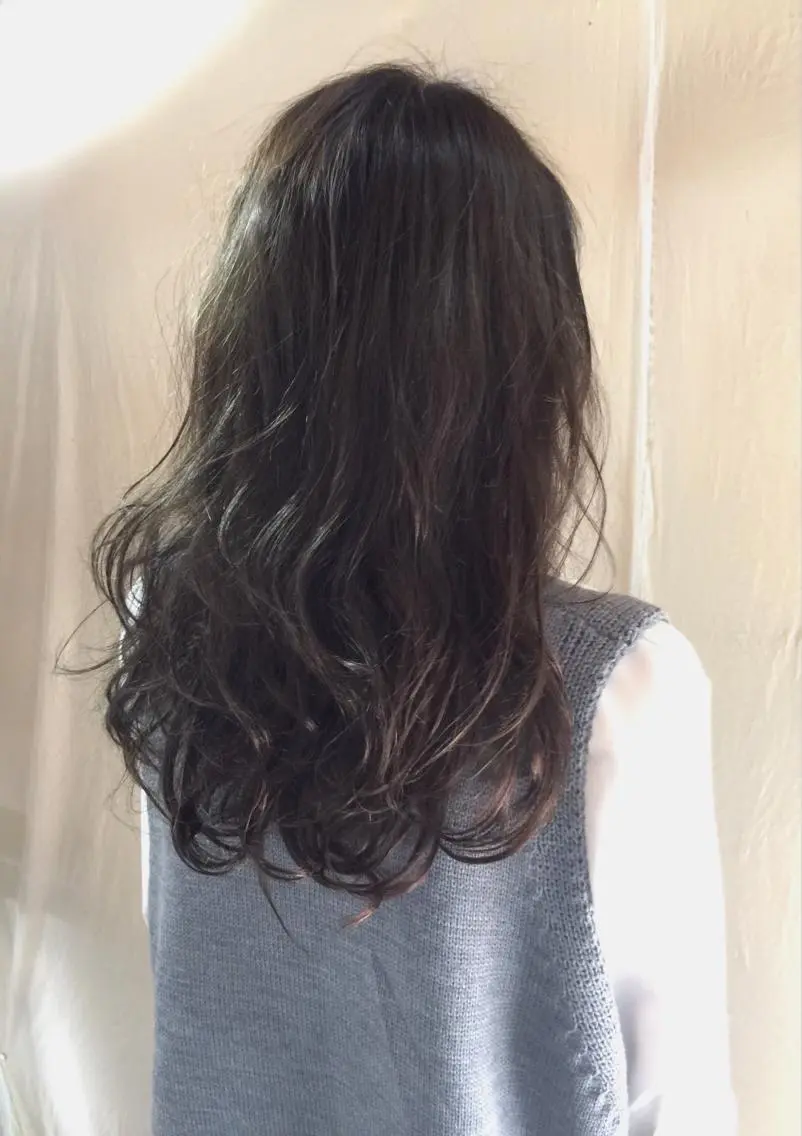 カラー アッシュ アッシュグレー 中村 海のヘアスタイル