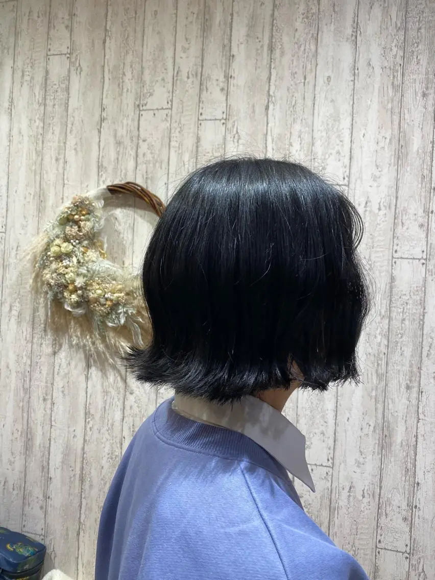 ショート 切りっぱなしボブ ボブ 外ハネヘア 🦋店長🦋 ほんさわ みずきのヘアスタイル