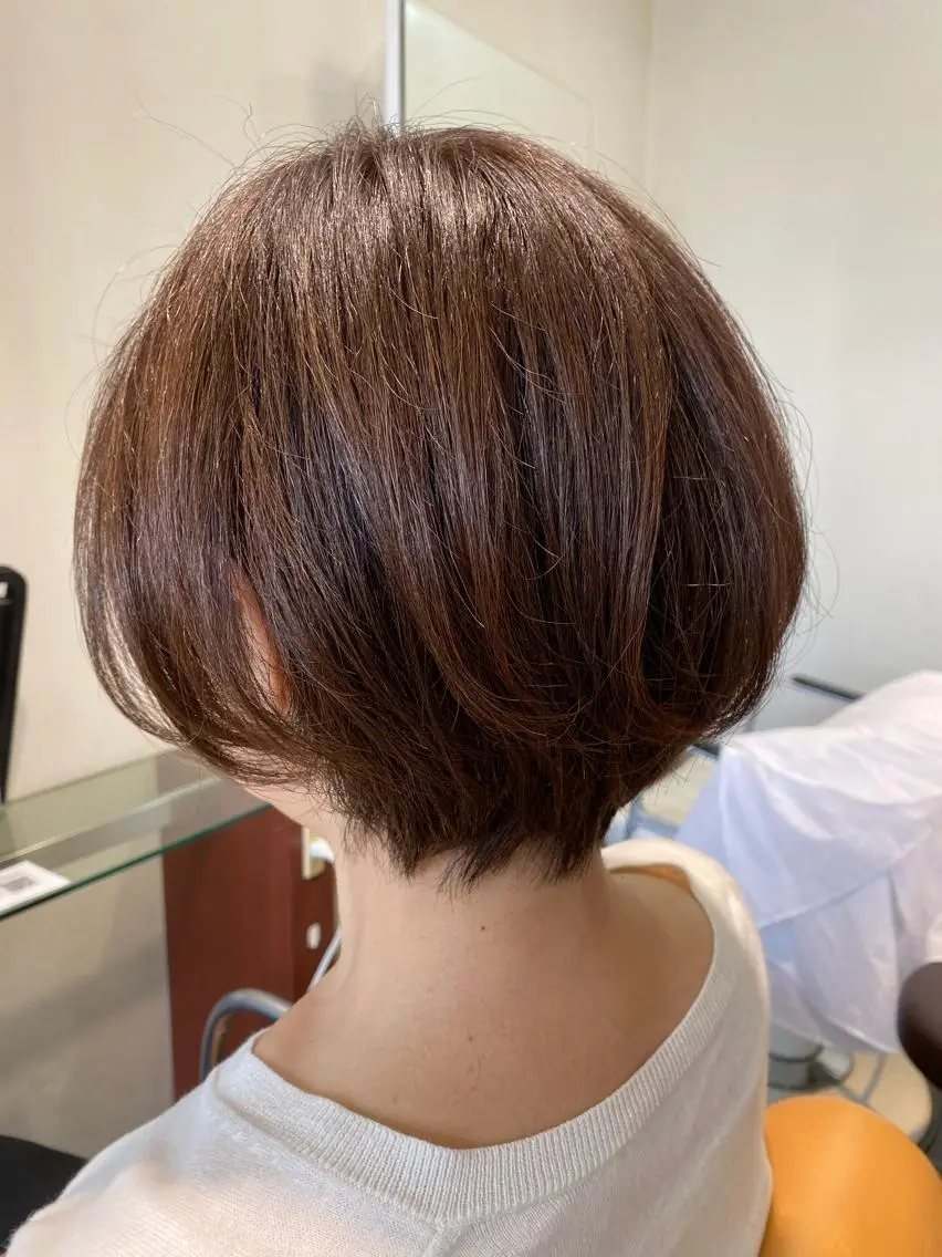 ショート カラー 赤間 飛鳥のヘアスタイル