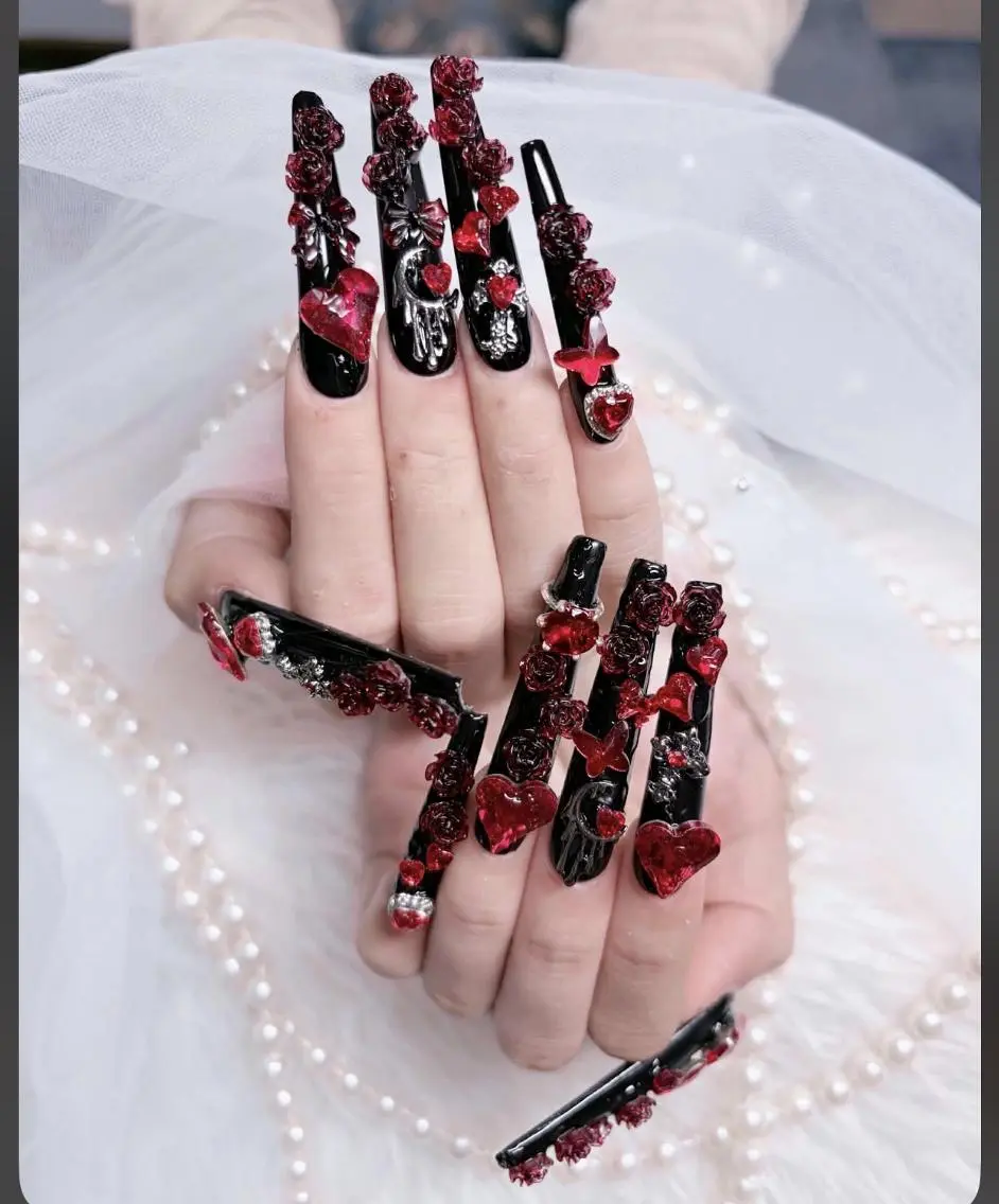 ネイル チークネイル フレンチネイル キラキラネイル 韓国ネイル マグネットネイル ハンドネイル H.baby Nail Salonのネイルデザイン