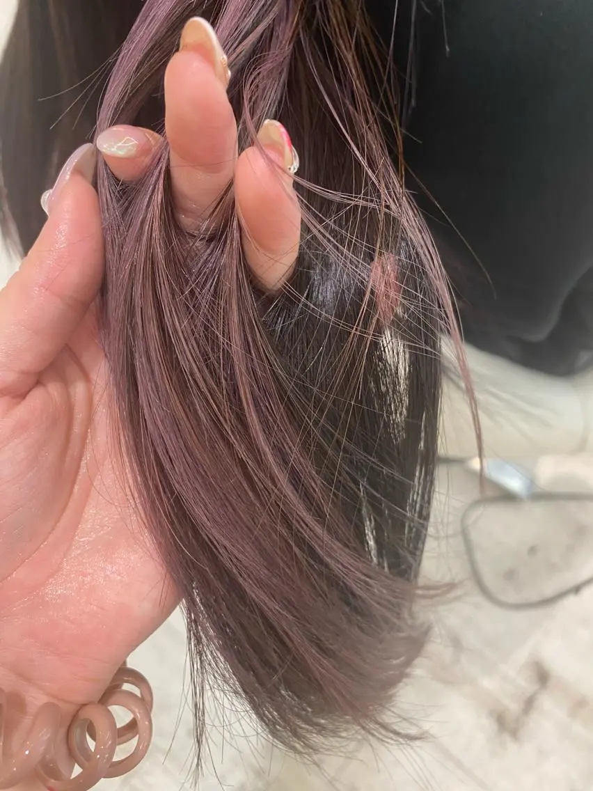 カラー インナーカラー ラベンダーカラー ピンクカラー ピンクラベンダー 小顔レイヤー/ ベージュ🤍Rieのヘアスタイル