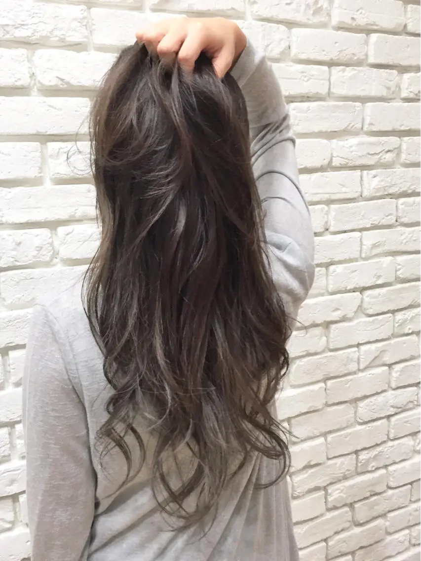 ロング カラー イルミナカラー 松田 光雄のヘアスタイル