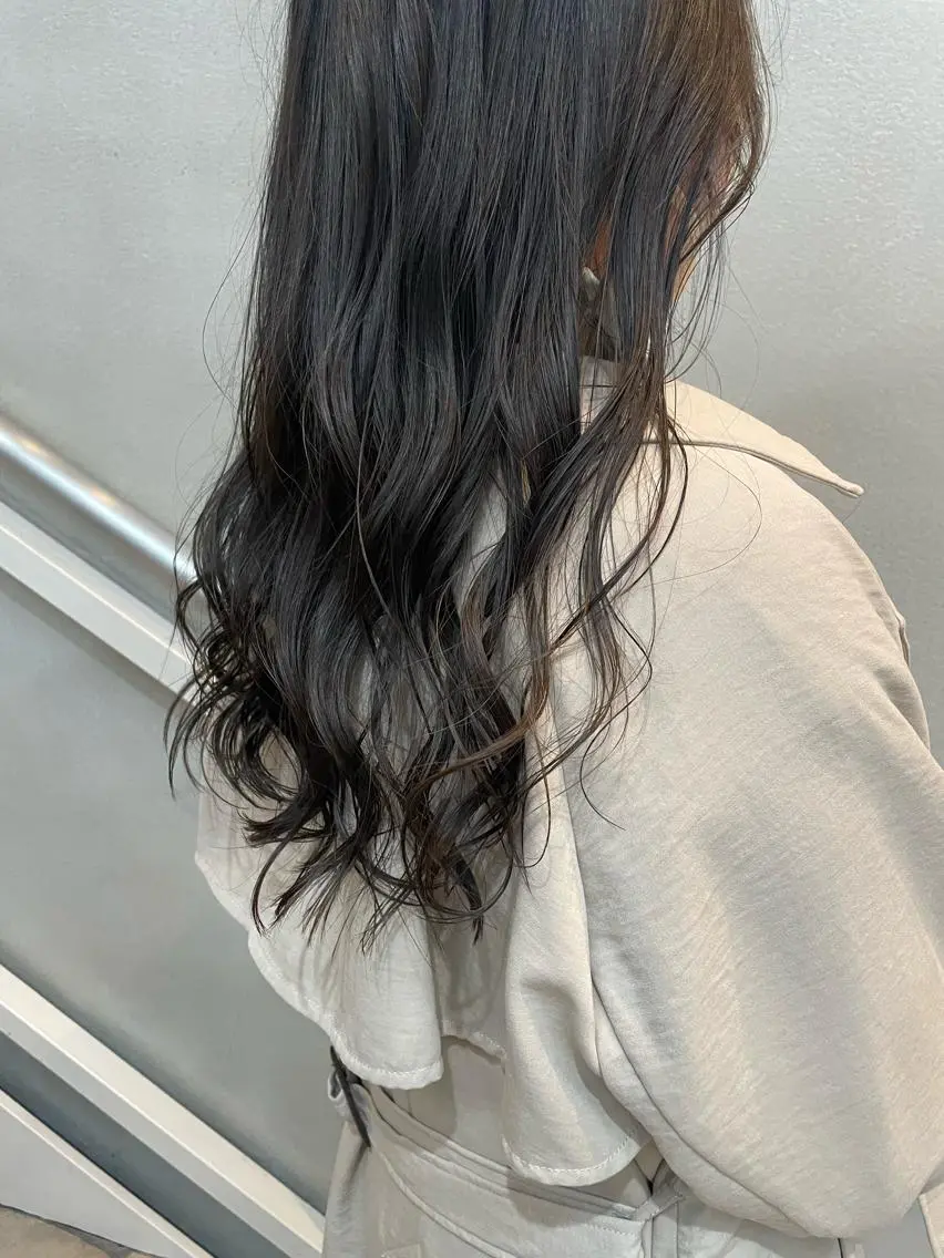 ロング カラー カット 韓国レイヤーカット 🫧大阪梅田レイヤーのヘアスタイル