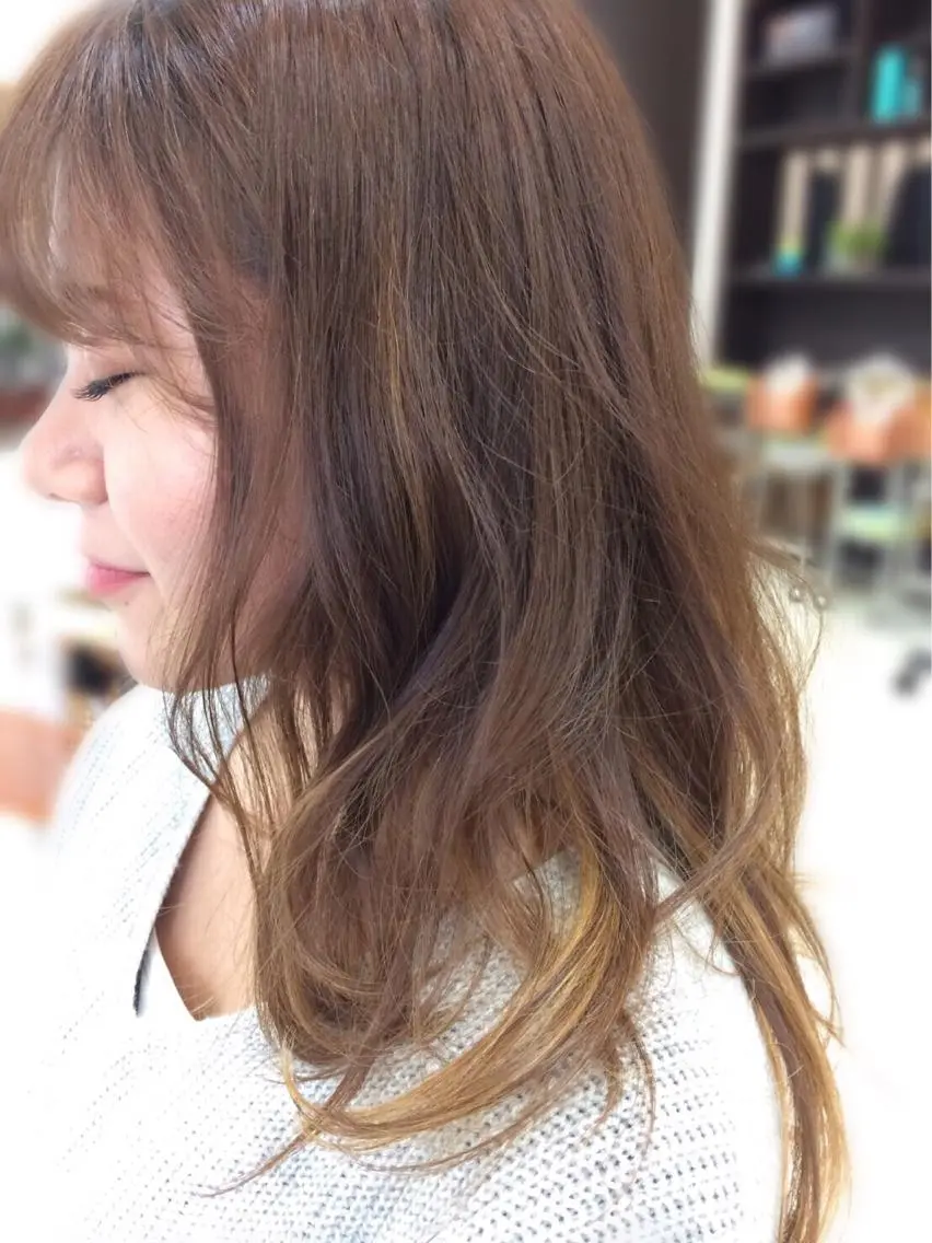 ロング くせ毛 いけだ ゆうのヘアスタイル