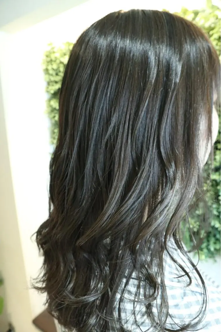 セミロング 水谷 菜央のヘアスタイル
