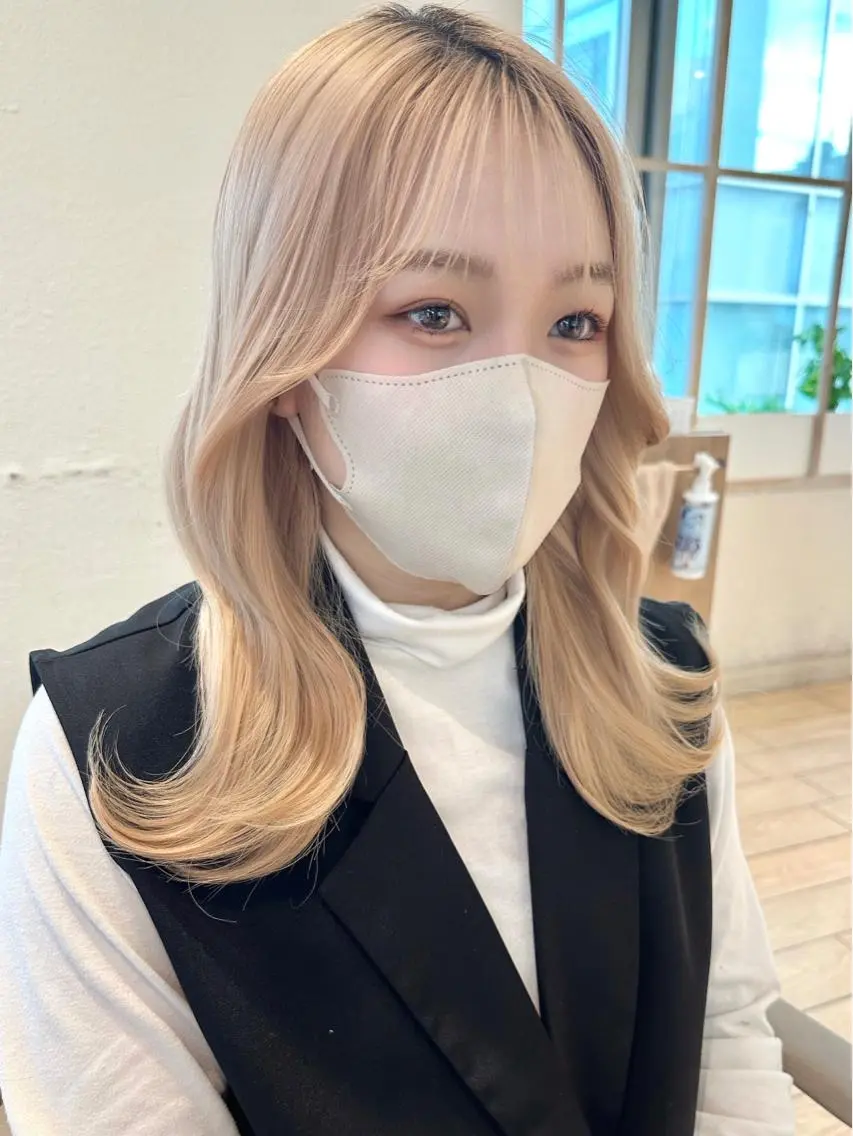 ミディアム カラー くびれヘア 韓国風ヘア 小顔カット カット トリートメント 市原 大翼のヘアスタイル