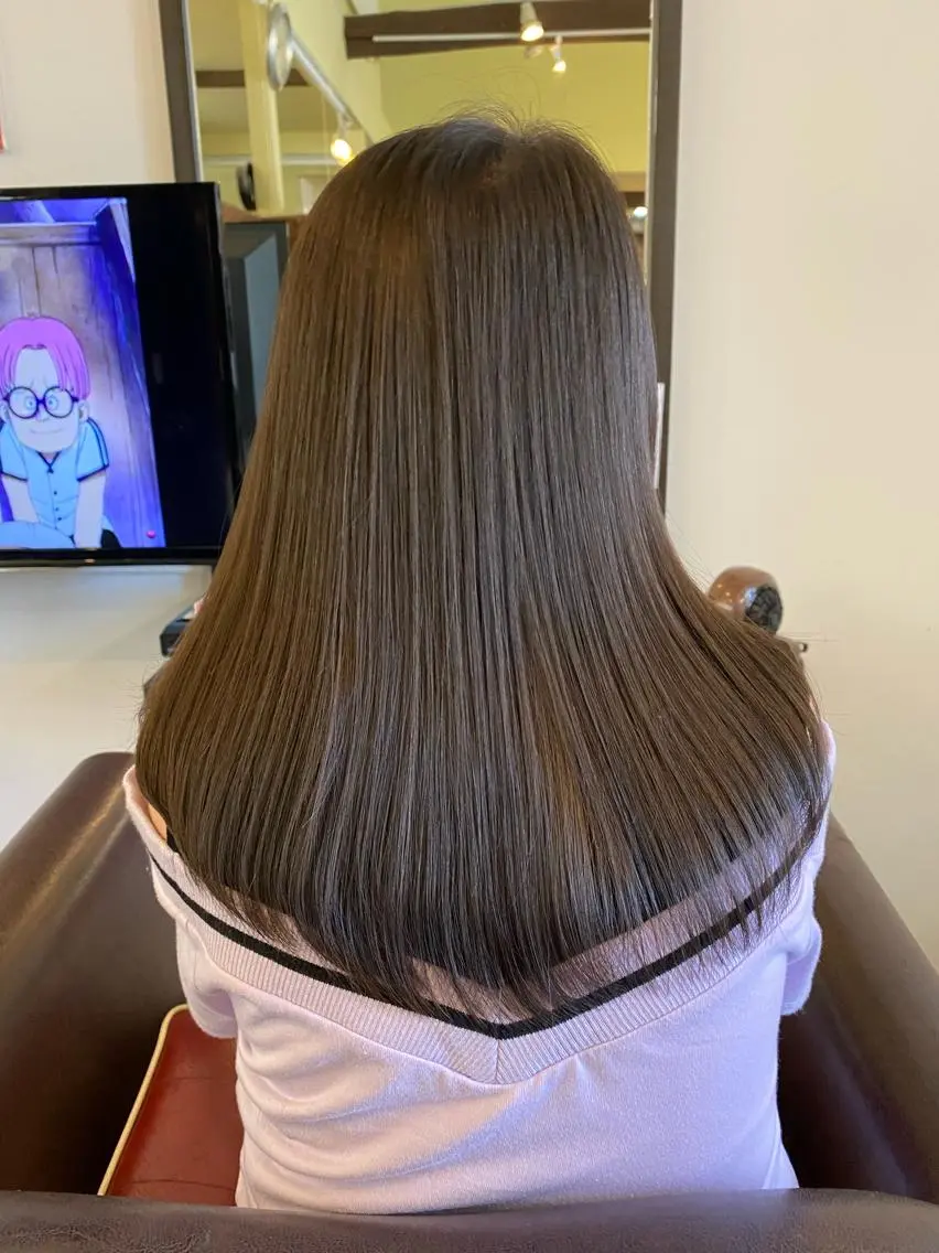 ロング ロングレイヤー レイヤーカット ロング 石川 信英のヘアスタイル