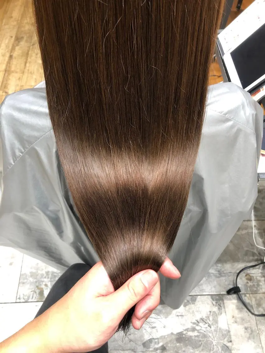 ロング カラー パーマ バレイヤージュ ブリーチ ケアブリーチ ダブルカラー ハイライトカラー カット ヘアカラー 縮毛矯正 トリートメント 銀座✨レイヤーカット 顔まわり/坂本亜裟海のヘアスタイル