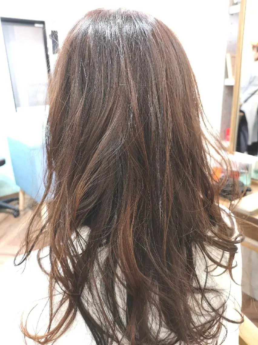ロング カラー ハイライトカラー ハイライト スミダ モモコのヘアスタイル