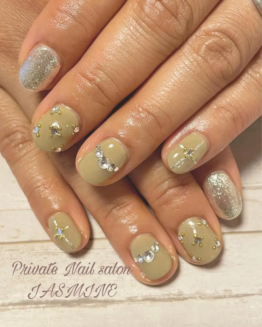 ネイル アートネイル ストーンネイル Nail salon JASMINEのネイルデザイン