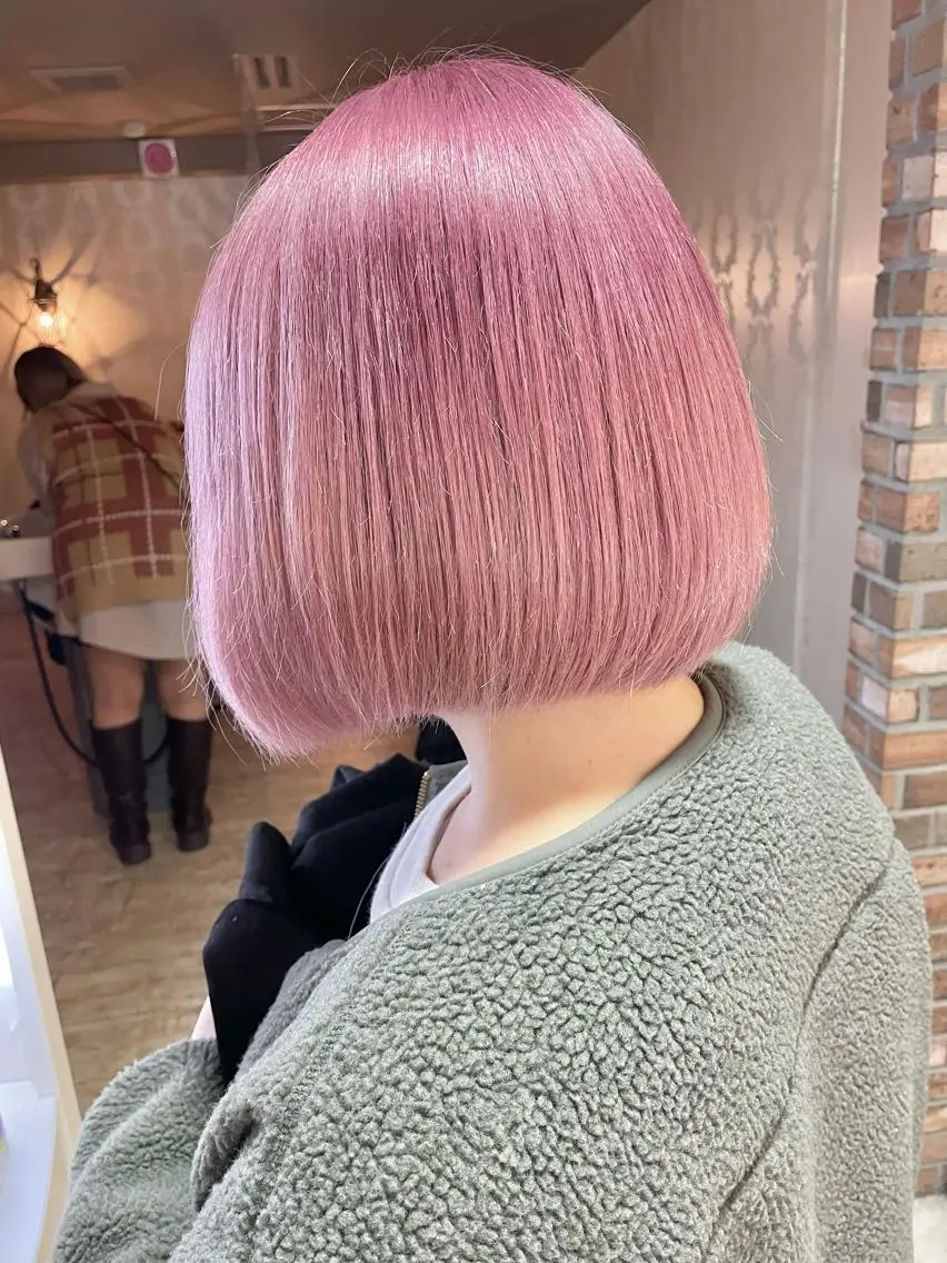 ショート カラー ピンクカラー ホワイトピンク ヘアカラー ブリーチ専門美容師 谷合純一のヘアスタイル