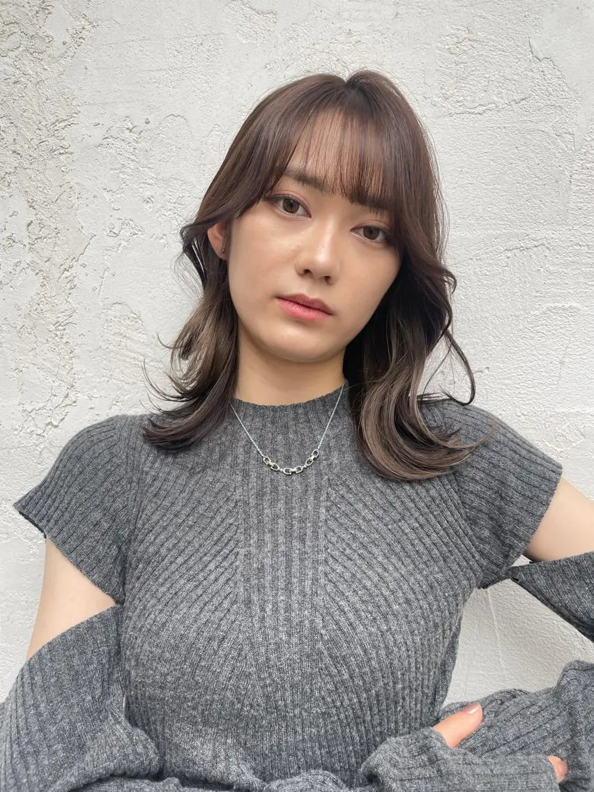 セミロング カラー ヘアカラー トリートメント 顔周りカット 【オノザワリョウ】のヘアスタイル