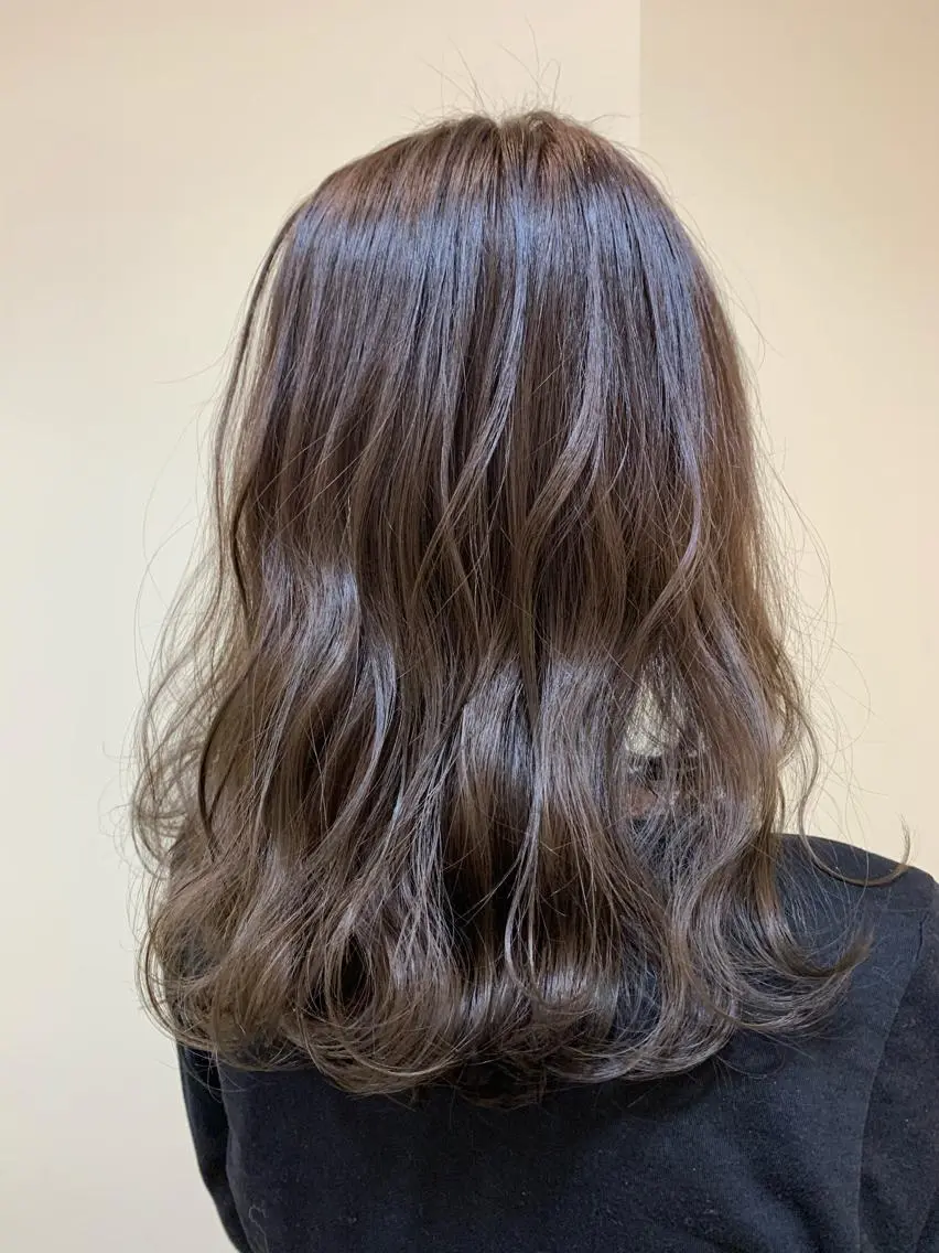 セミロング カラー ヘアアレンジ カット ヘアカラー kei🤎ベージュ /透明感カラー/博多のヘアスタイル