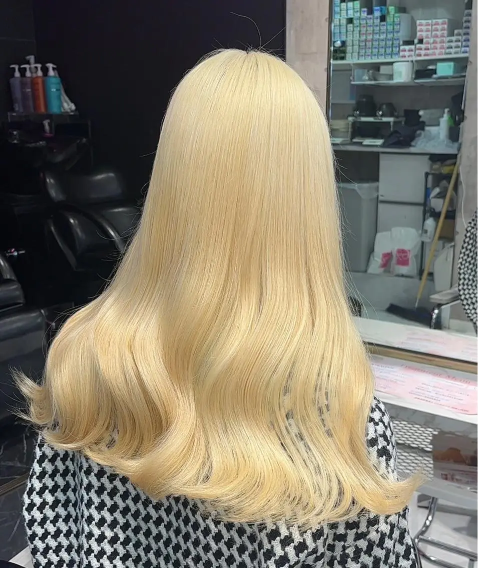 ロング ヘアカラー トリートメント ヘアセット ハイトーン特化🎀 LEONのヘアスタイル