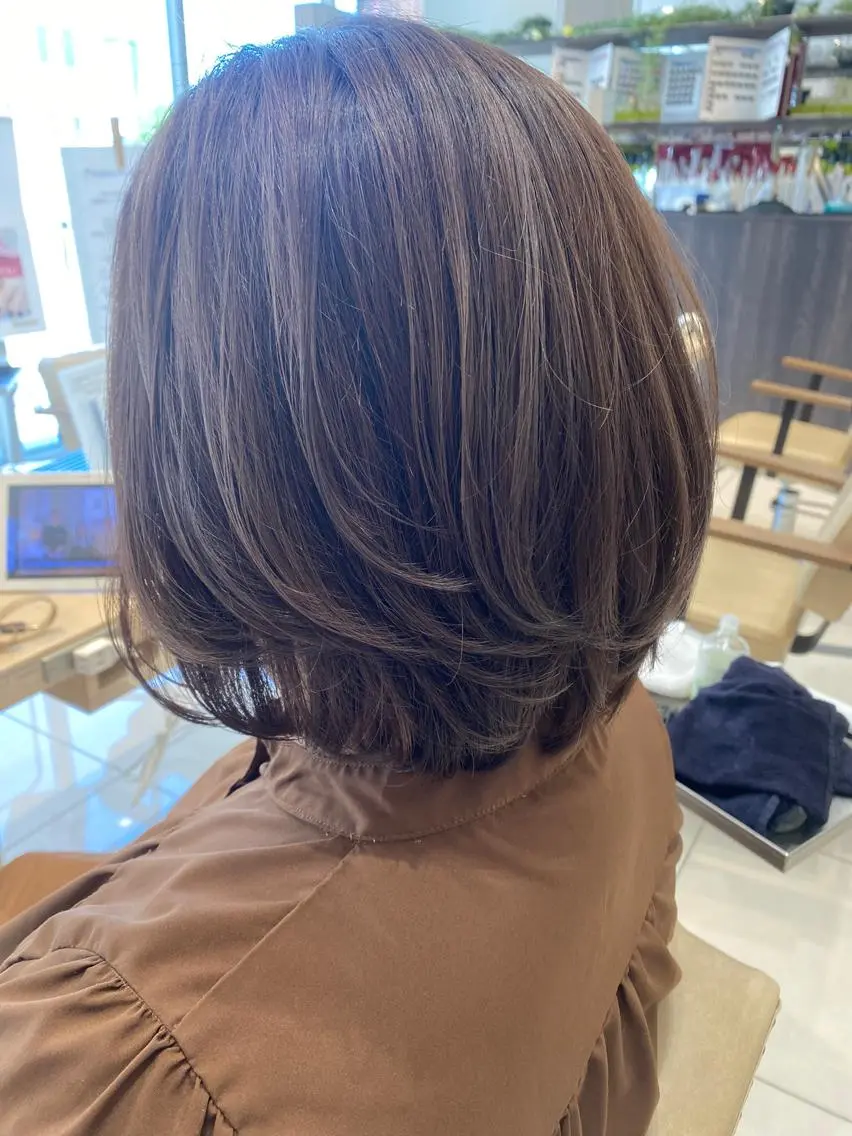 ミディアム カラー アッシュ カット ヘアカラー トリートメント 久保木 真人のヘアスタイル
