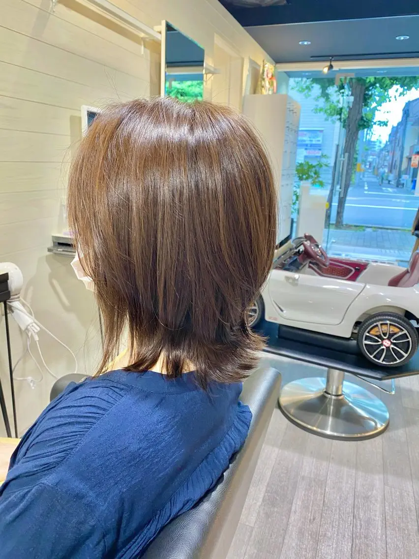 ミディアム カラー アディクシーカラー バレイヤージュ ブリーチ ケアブリーチ デザインカラー 先着1名様限定 カット無料のヘアスタイル