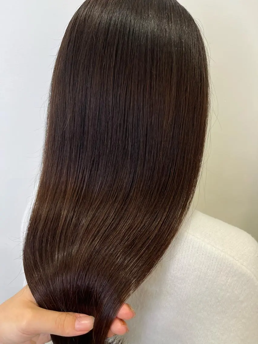 ロング 吉田 夏菜のヘアスタイル