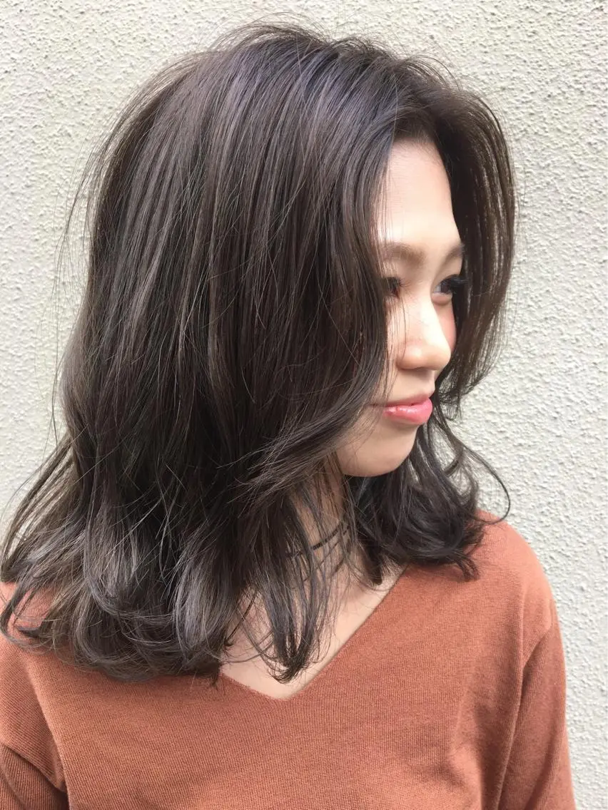 ミディアム セミロング ロング カラー グレージュ Teramura Kaoriのヘアスタイル