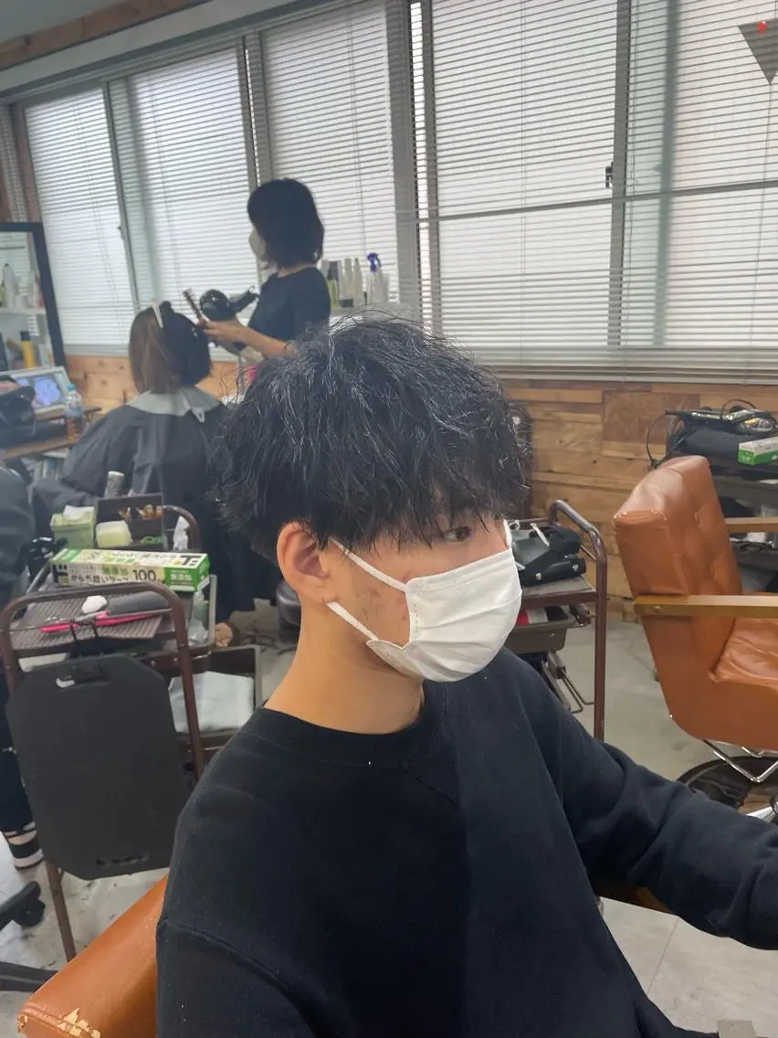 ショート パーマ メンズ かんばら りょーいのヘアスタイル