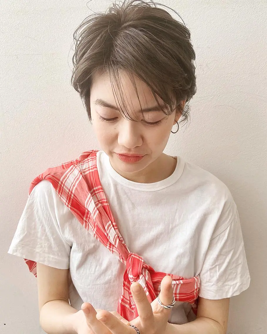ショート 木下 奈々のヘアスタイル
