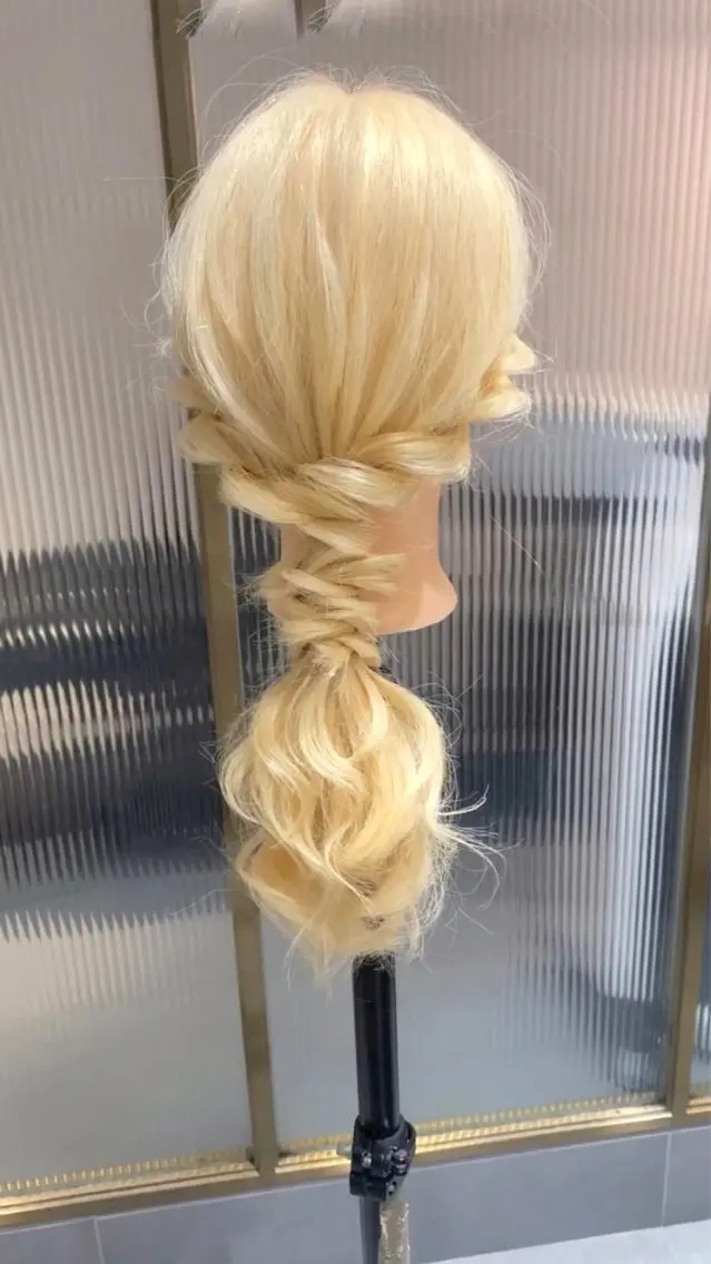 セミロング カラー ヘアアレンジ アディクシーカラー 透明感カラー イルミナカラー ボブ くびれヘア ヘアセット 小野寺瑞希 /最小顔カットのヘアスタイル
