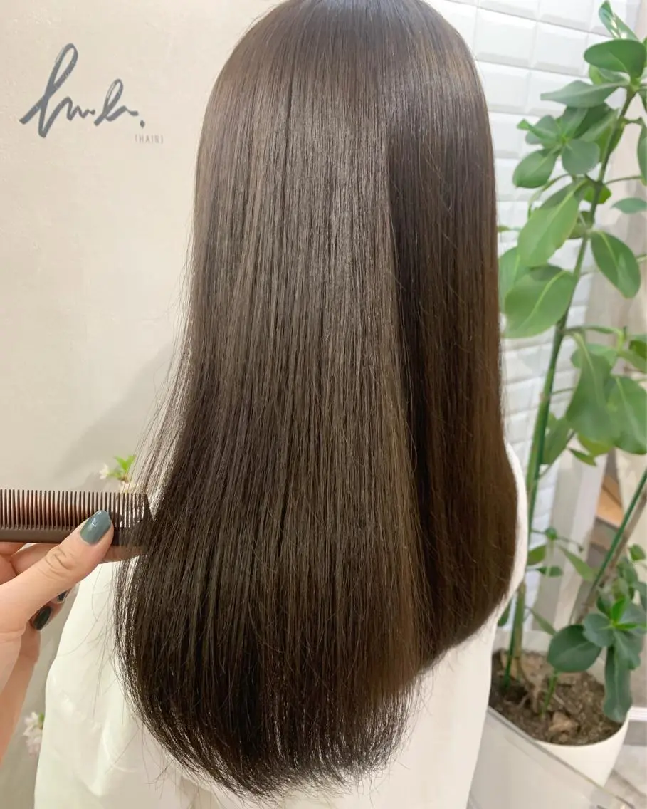 ロング カラー ベージュカラー オリーブベージュ hubhair レイヤー/透明感のヘアスタイル