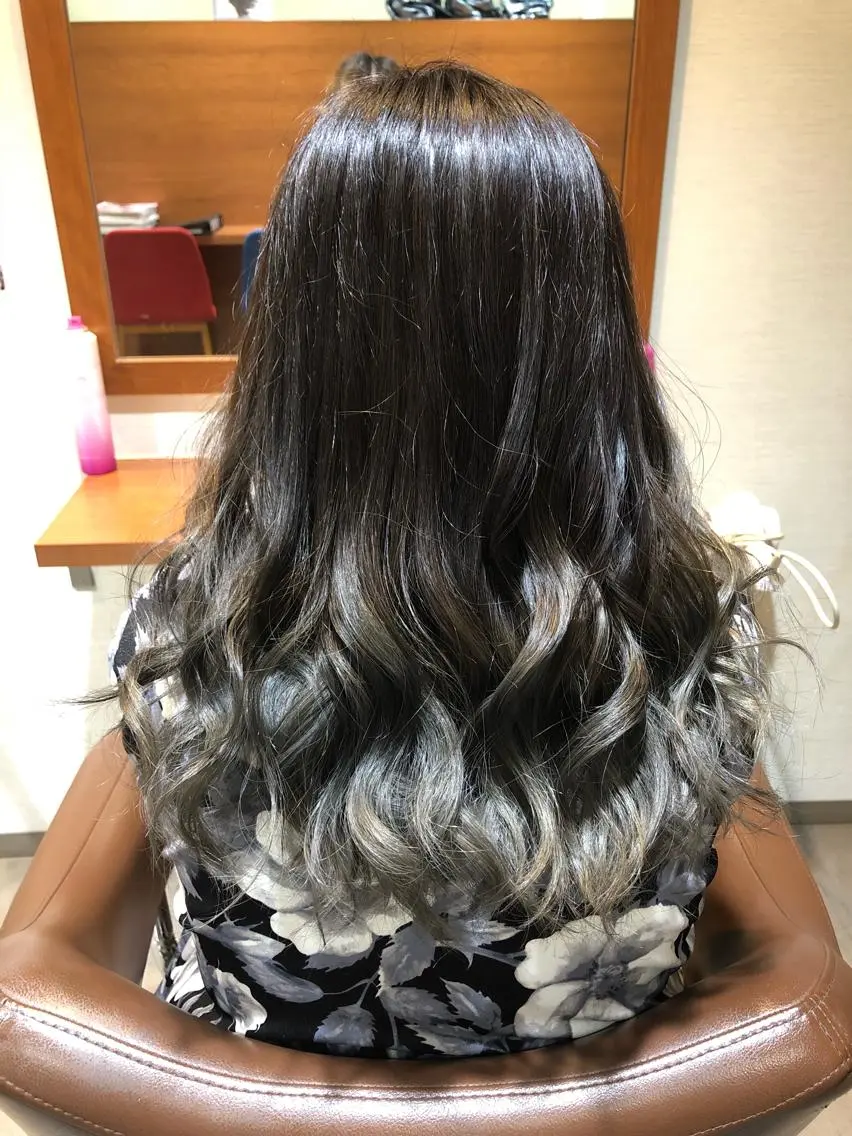 ミディアム カラー グラデーションカラー グレージュ ヘアカラー トリートメント 萩原 凌✄のヘアスタイル