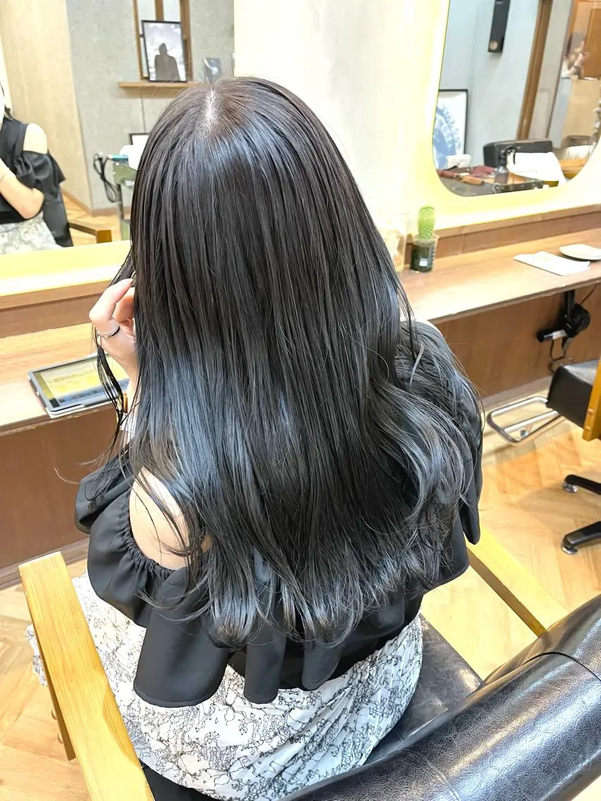 ロング カラー ヘアカラー トリートメント ena/ブリーチなし 透明感・レイヤー🎀のヘアスタイル
