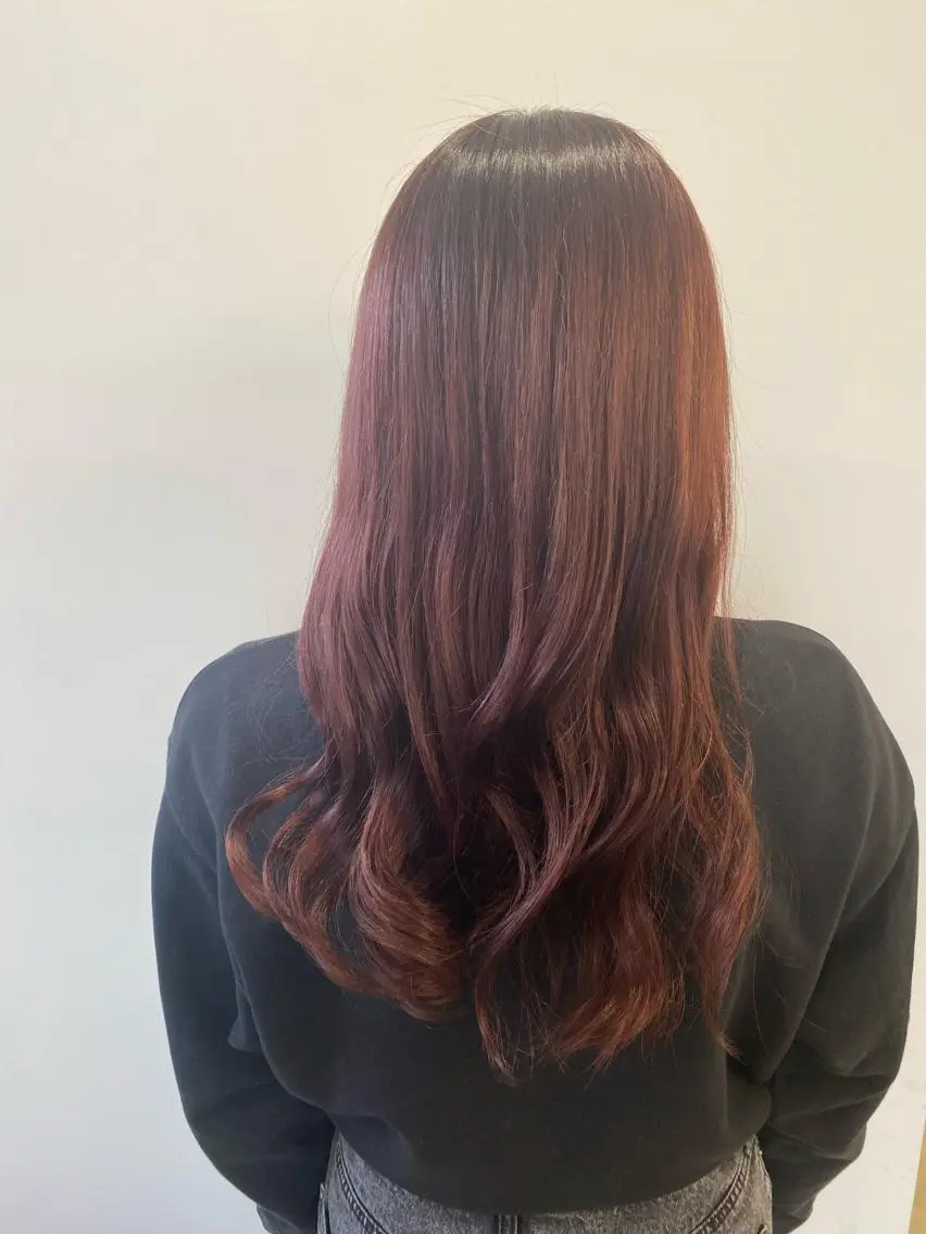 セミロング カラー 大久保 梨音のヘアスタイル