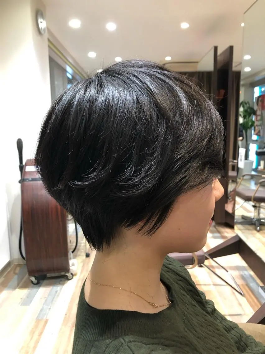 ショート カラー パーマ ヘアアレンジ ボブ 大山 望のヘアスタイル