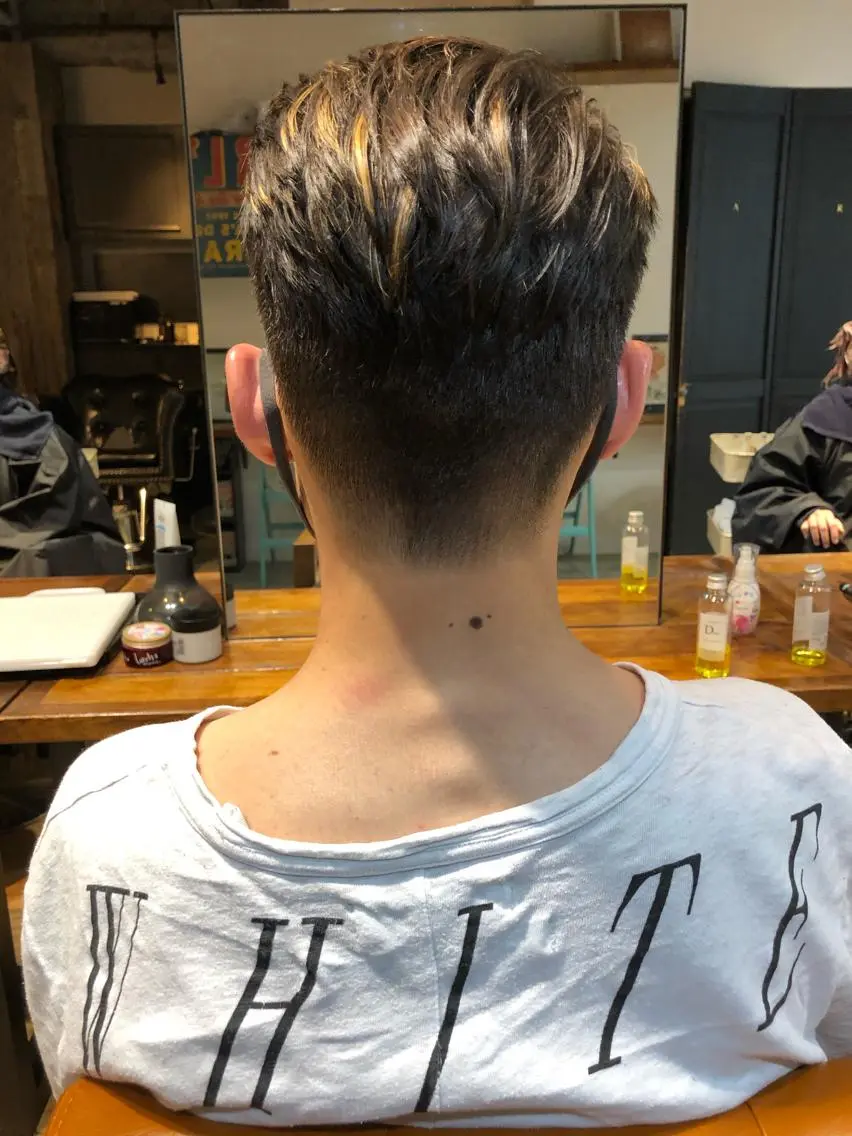 ショート 外国人風カラー カット トリートメント ヘッドスパ ヘアセット 🌟小顔カット🌟 レイヤーカットボブのヘアスタイル