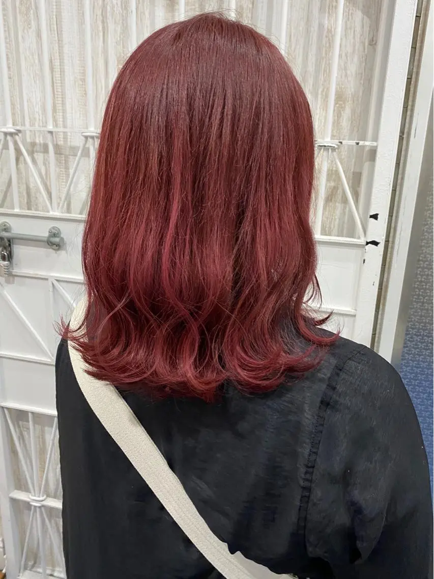 カラー white.梅田 デザインカラー🦄のヘアスタイル