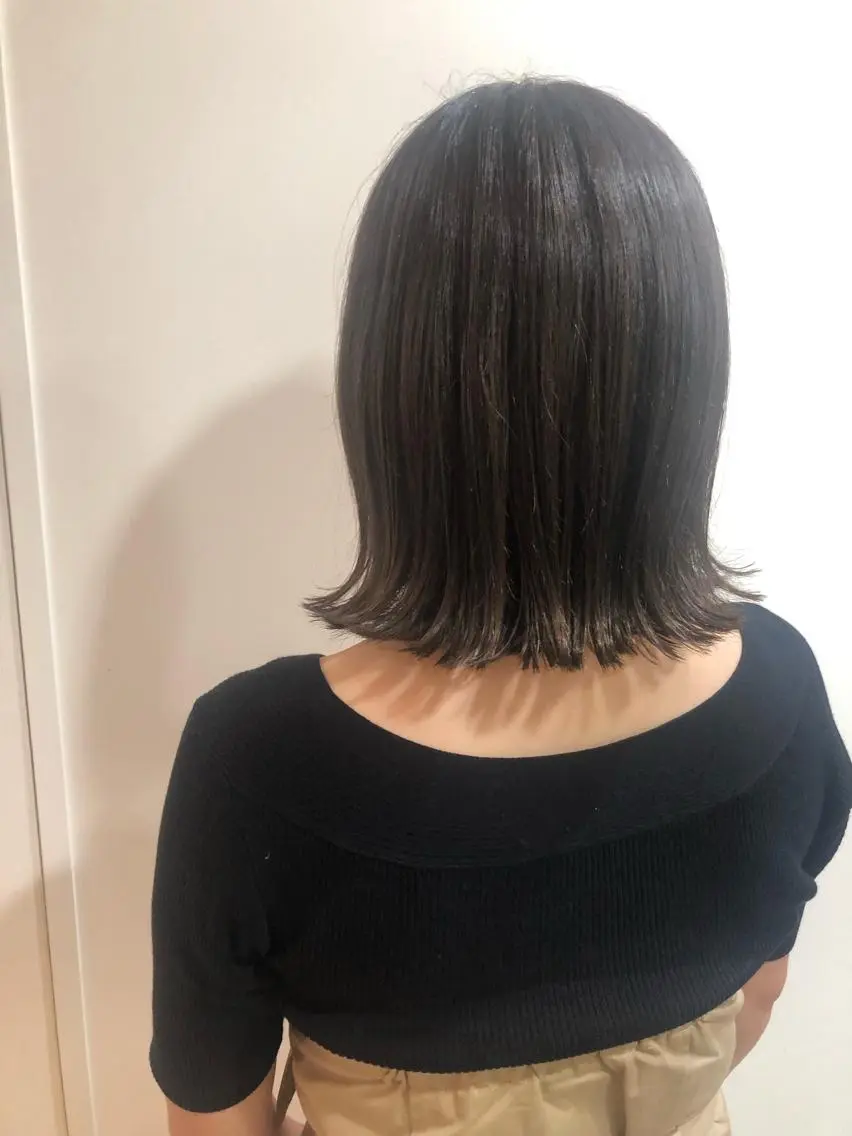 ショート カラー ヘアカラー トリートメント MIOベージュカラー 柔らかいカラーのヘアスタイル