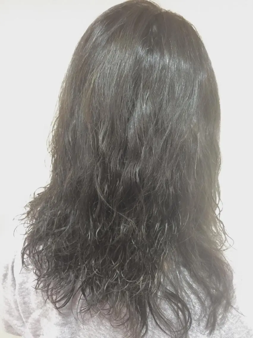 セミロング カラー パーマ セミロングパーマ アッシュ 可愛いを作る神 ナオヒロのヘアスタイル