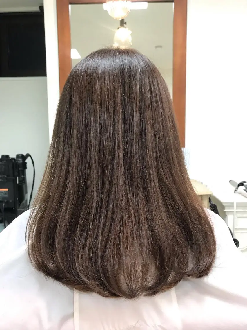 セミロング カラー くせ毛 本多結香/レイヤー /ハイライトカラーのヘアスタイル