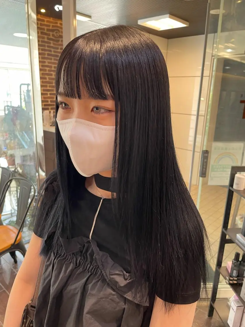 ロング カラー 個性派ネイル 🌼 ハルカ ♡の眉毛・アイブロウイメージ