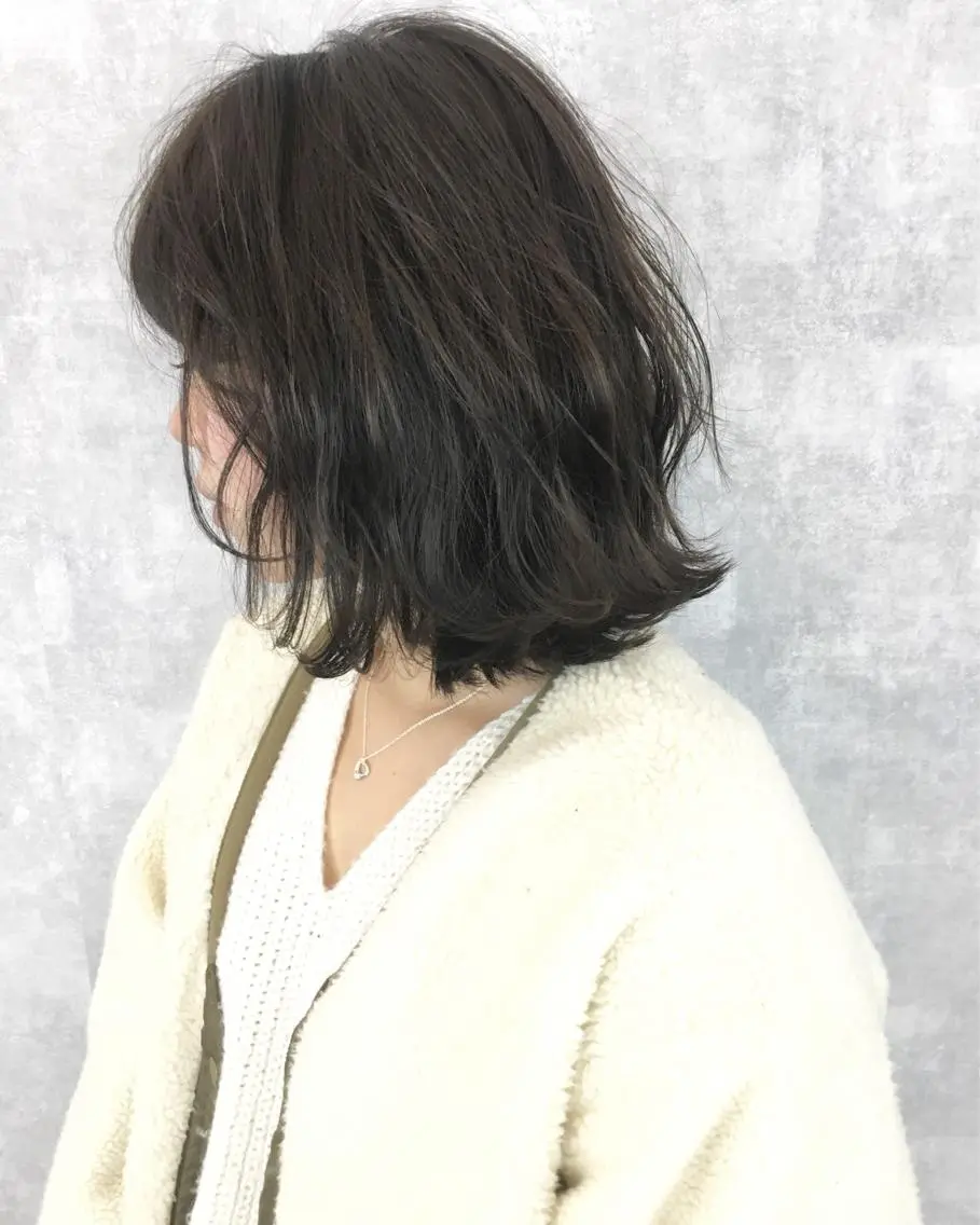 ミディアム カラー ヘアアレンジ アッシュ レイヤーカット BLend 渋谷のヘアスタイル