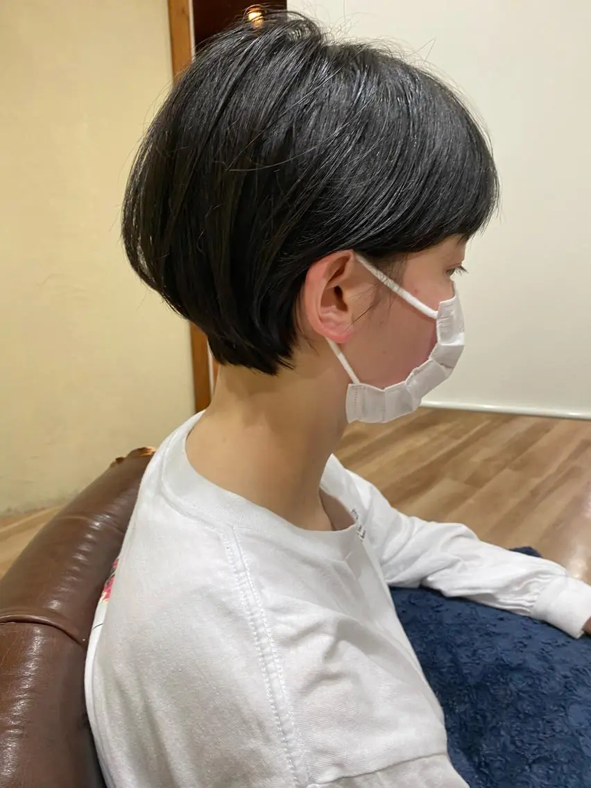 ショート 東田 恋のヘアスタイル