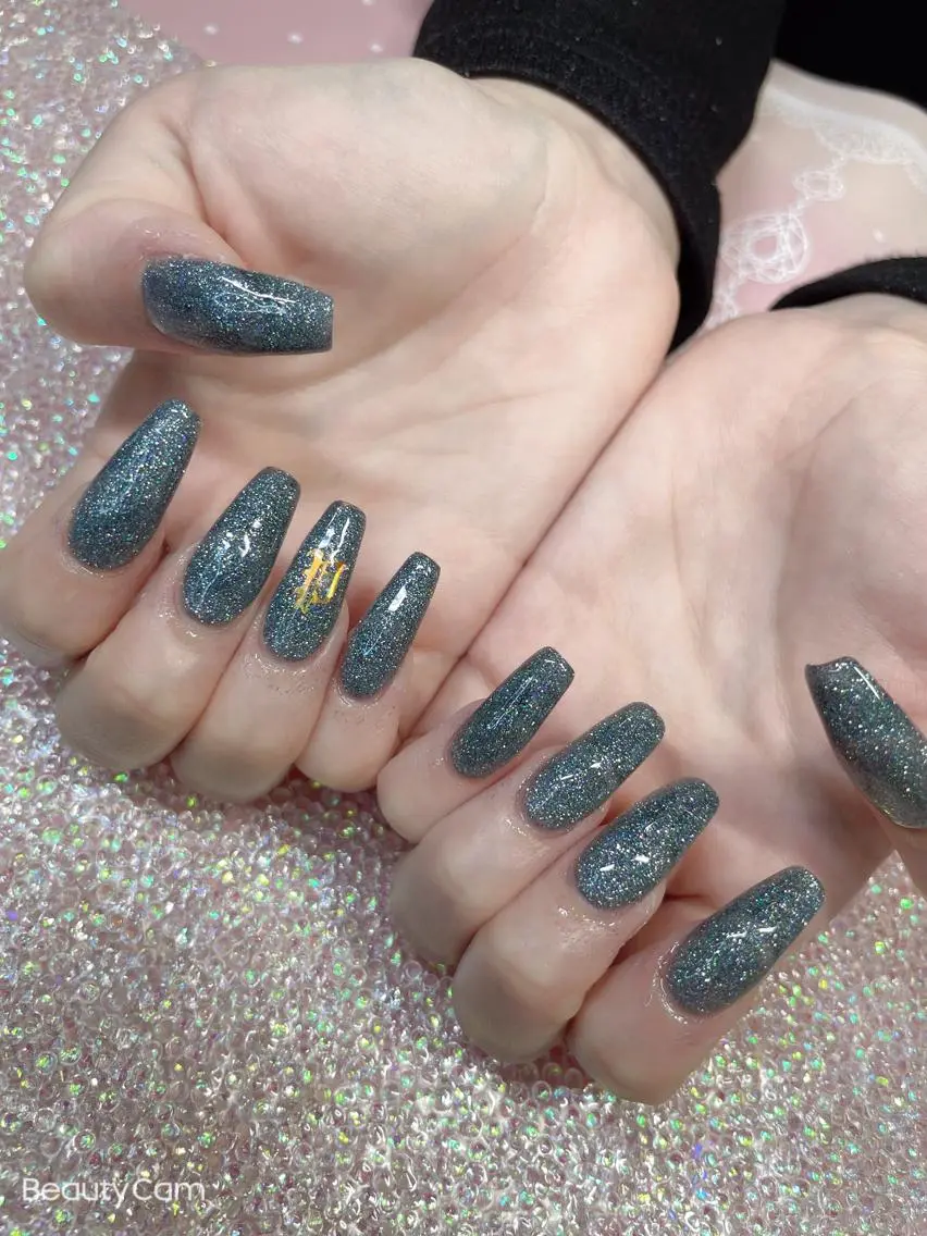 ミディアム ネイル ハンドネイル 《LB》ラブリエ Nail&eyeのマツエク・マツパデザイン